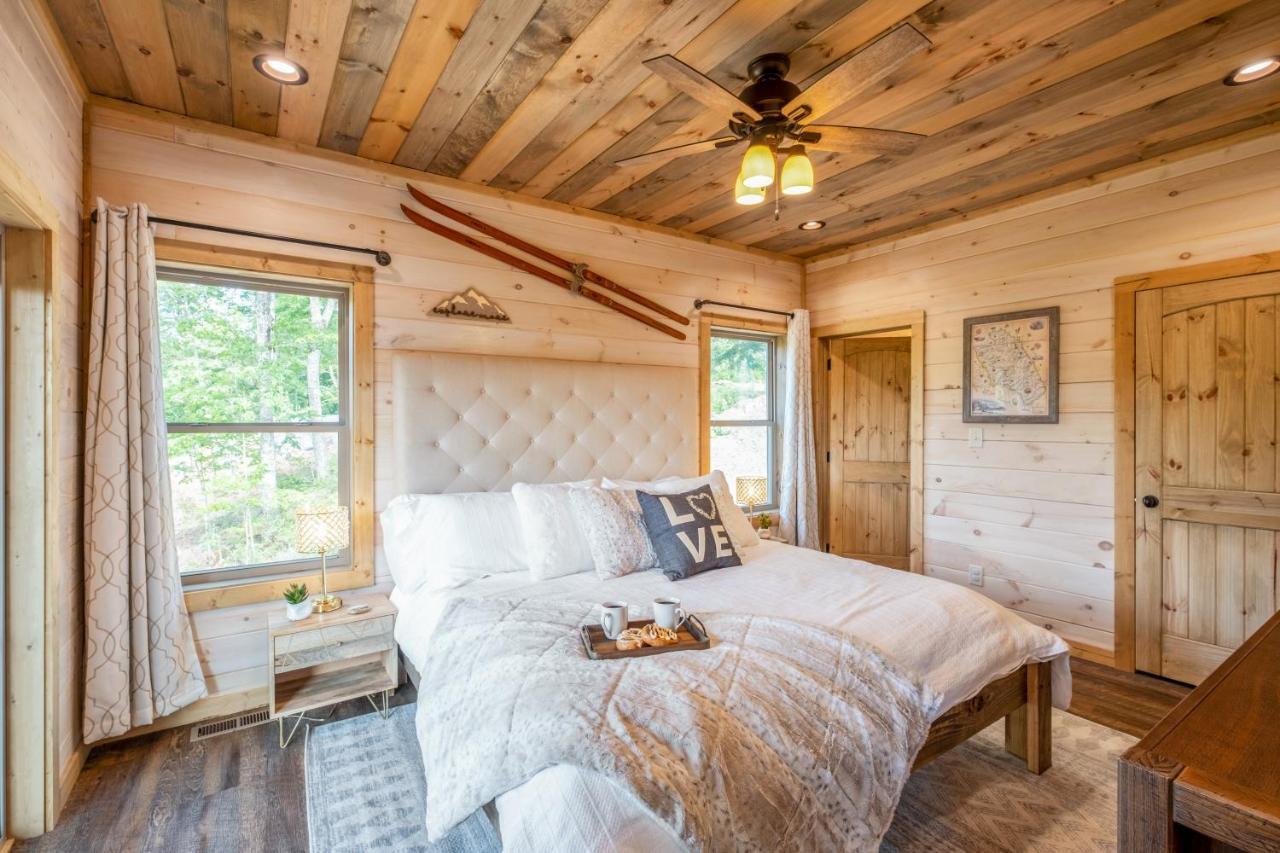 New / 3 King Suites / Sleeps12 / View / 5 Mi To Pf / Hot Tub Sevierville Exterior foto