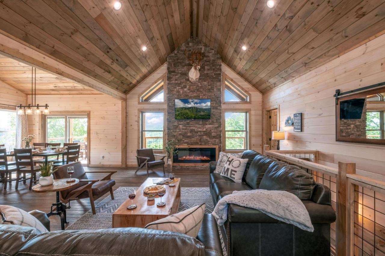 New / 3 King Suites / Sleeps12 / View / 5 Mi To Pf / Hot Tub Sevierville Exterior foto