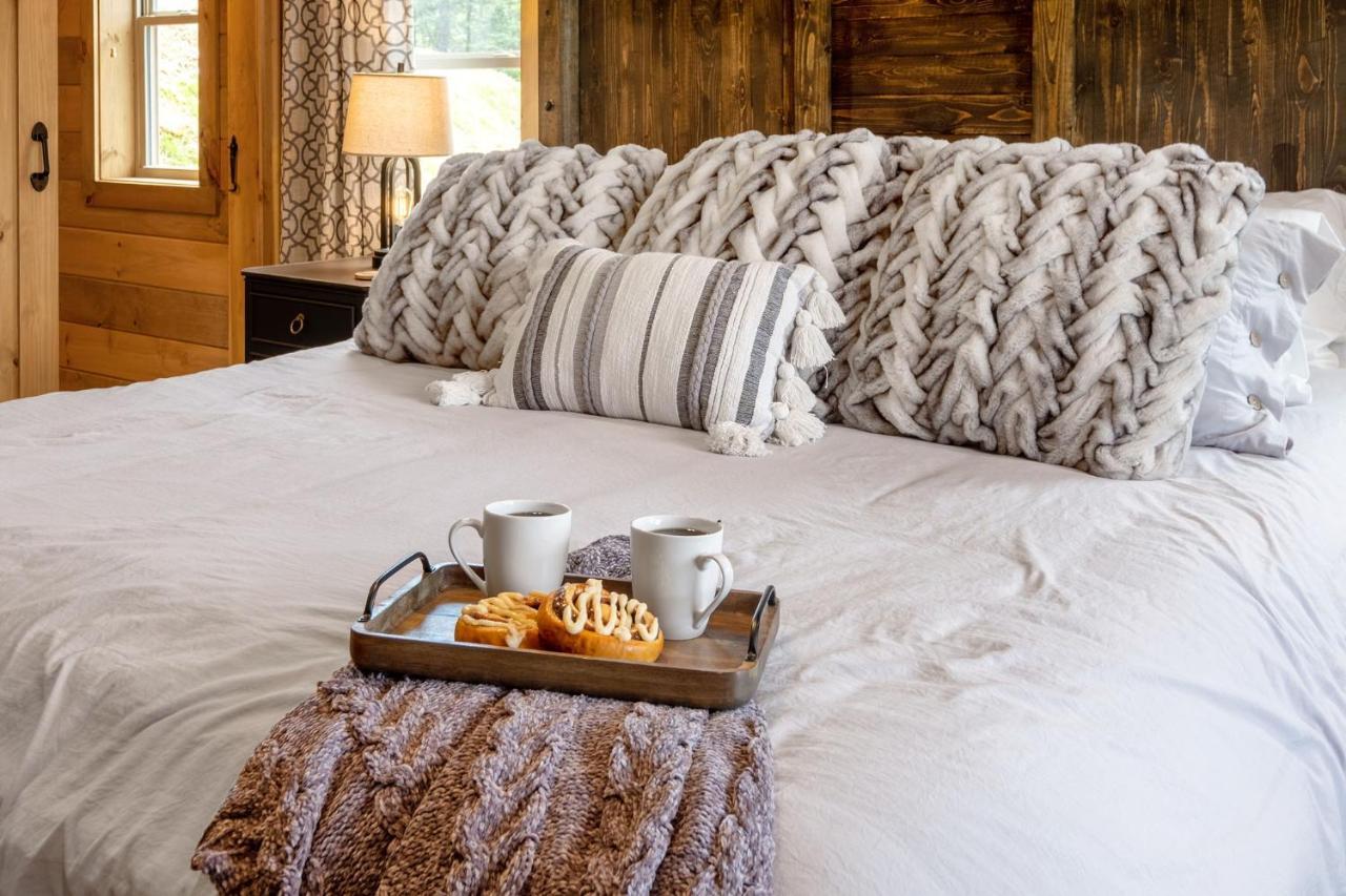 New / 3 King Suites / Sleeps12 / View / 5 Mi To Pf / Hot Tub Sevierville Exterior foto