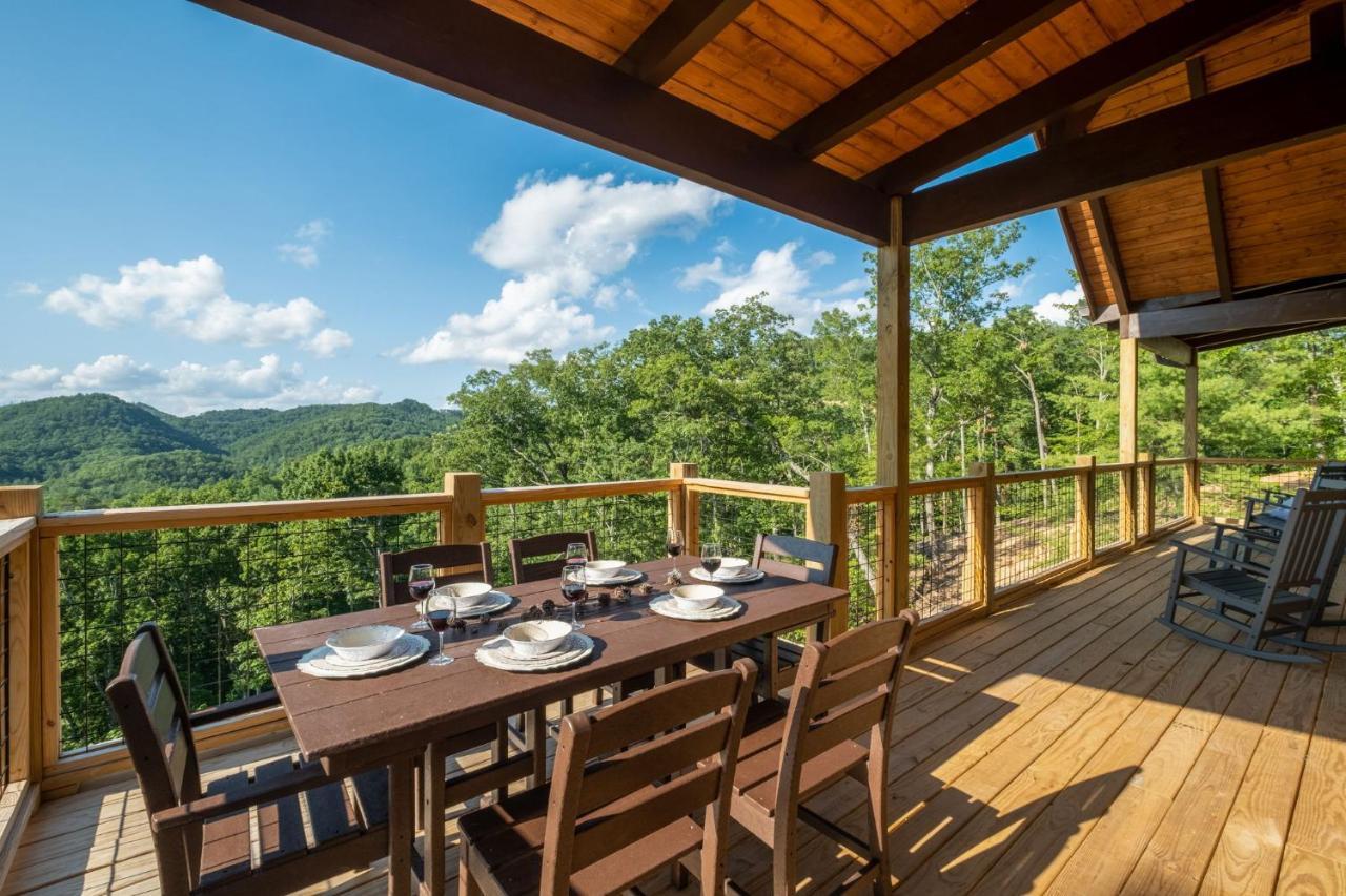 New / 3 King Suites / Sleeps12 / View / 5 Mi To Pf / Hot Tub Sevierville Exterior foto