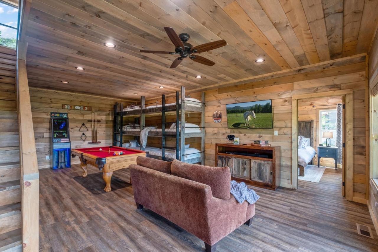 New / 3 King Suites / Sleeps12 / View / 5 Mi To Pf / Hot Tub Sevierville Exterior foto
