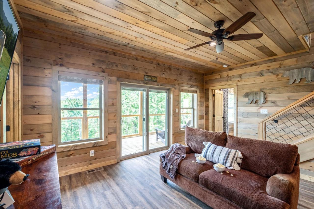 New / 3 King Suites / Sleeps12 / View / 5 Mi To Pf / Hot Tub Sevierville Exterior foto