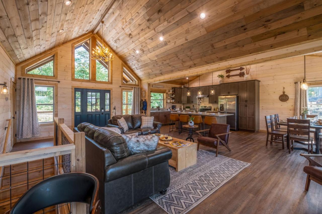 New / 3 King Suites / Sleeps12 / View / 5 Mi To Pf / Hot Tub Sevierville Exterior foto